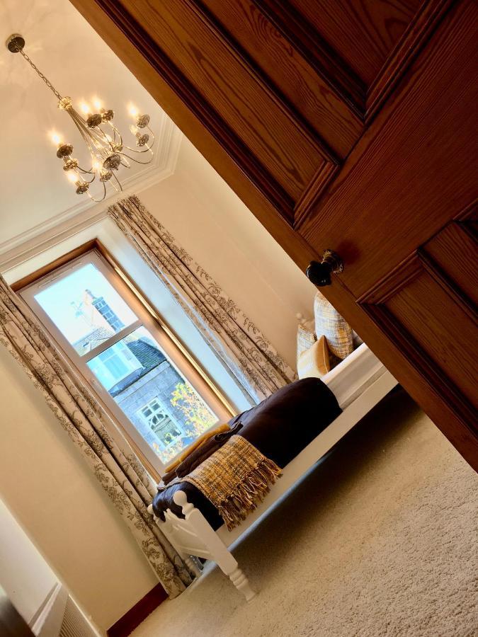 Cosy 2 Bedroom Central Apartment - Free Parking, Free Wifi Aberdeen Exterior photo