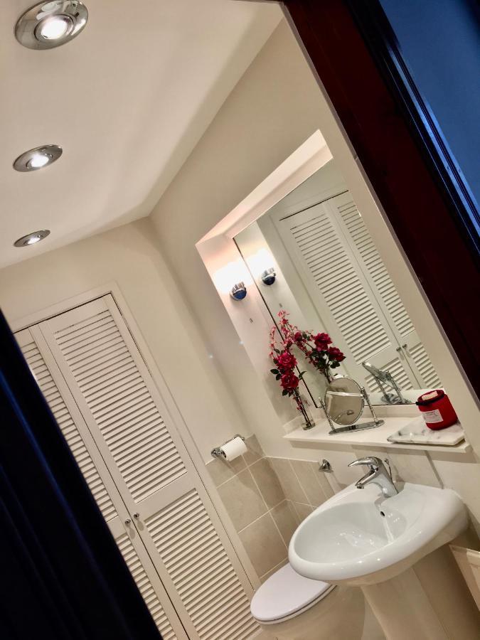 Cosy 2 Bedroom Central Apartment - Free Parking, Free Wifi Aberdeen Exterior photo